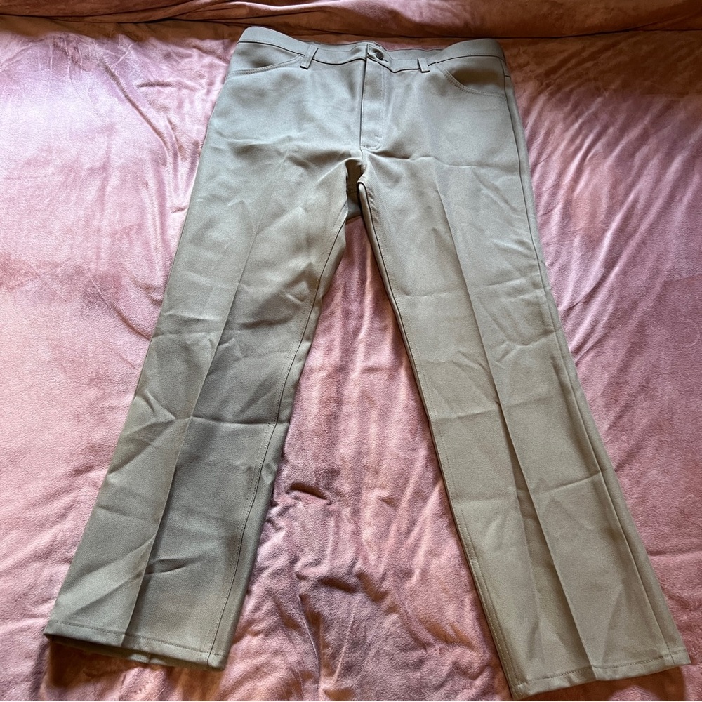 Wrangler Classic Bootcut Rancher Pants (Tan) - Like New - Size 40x30
